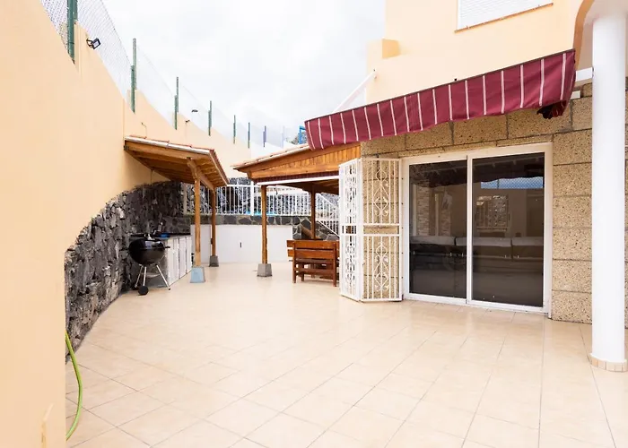 Home2Book Metro Tenerife, Private Pool & Bbq
